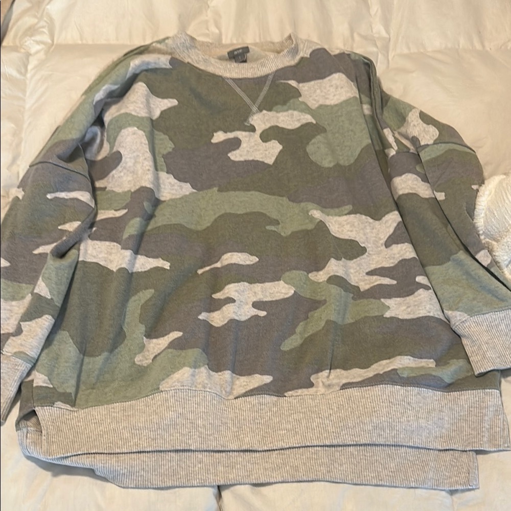 Aerie oversized Camouflage Sweatshirt